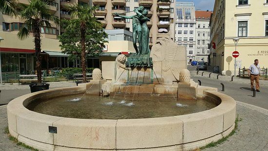 Mozart-Brunnen
